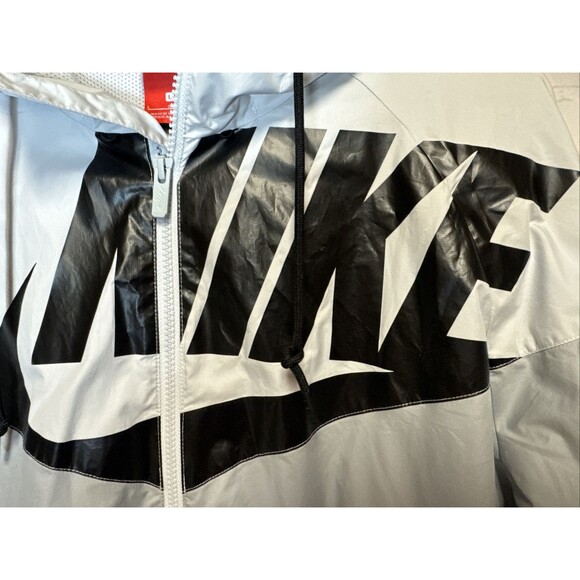 Nike Windrunner  Windbreaker Jacket Black Grey Nylon Soft Glanz Medium - Picture 3 of 9